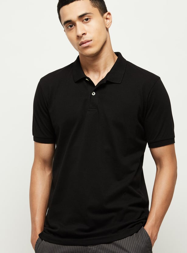 Men Solid Slim Fit Polo T-shirt
